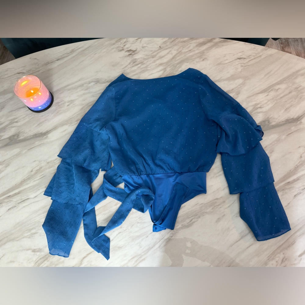 Like New Peach love bodysuit Long sleeve Size Women’s Medium - Picture 3 of 10